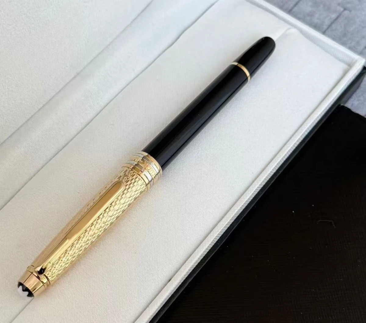 

Luxury Men's Fountain Pen Designer Premium Business Signature Writing Pen High-end Office Pen Gift Set For Daily Collection 2026