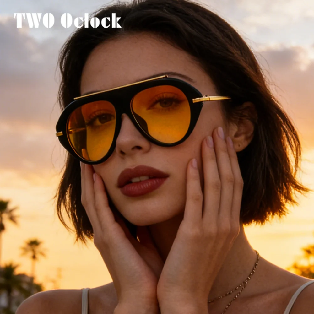 Trendige 70er-Jahre Übergroße – Women'S Fashion In The 70S Bewertung und Preis
