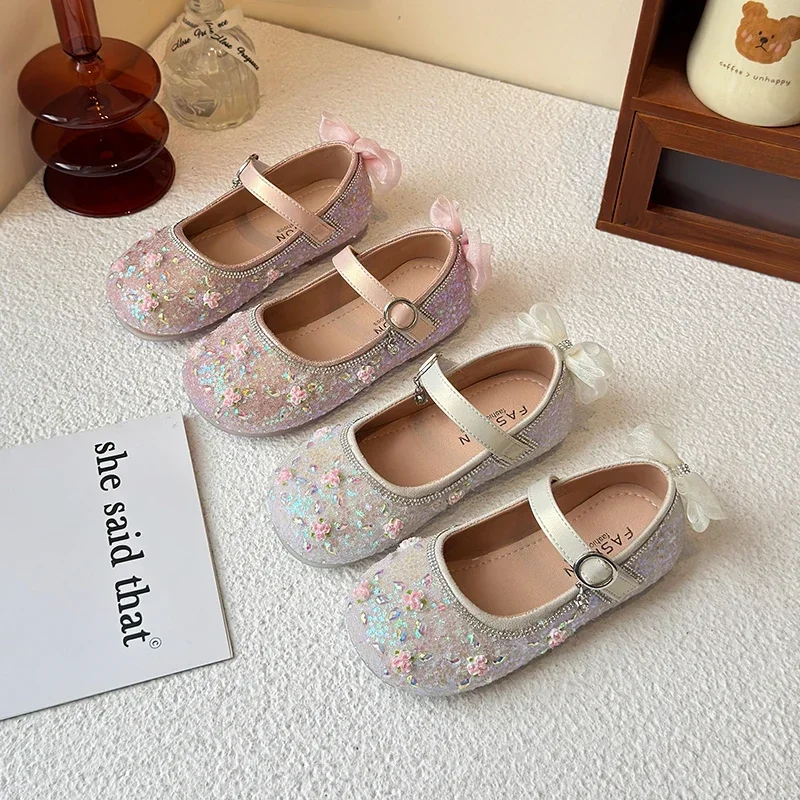 Girls Flats Back Lace Bows Kids Princess Shoes Flowers Sweet 2026 New Children Leather Shoes Round Toes Shiny Sequins Non-slip