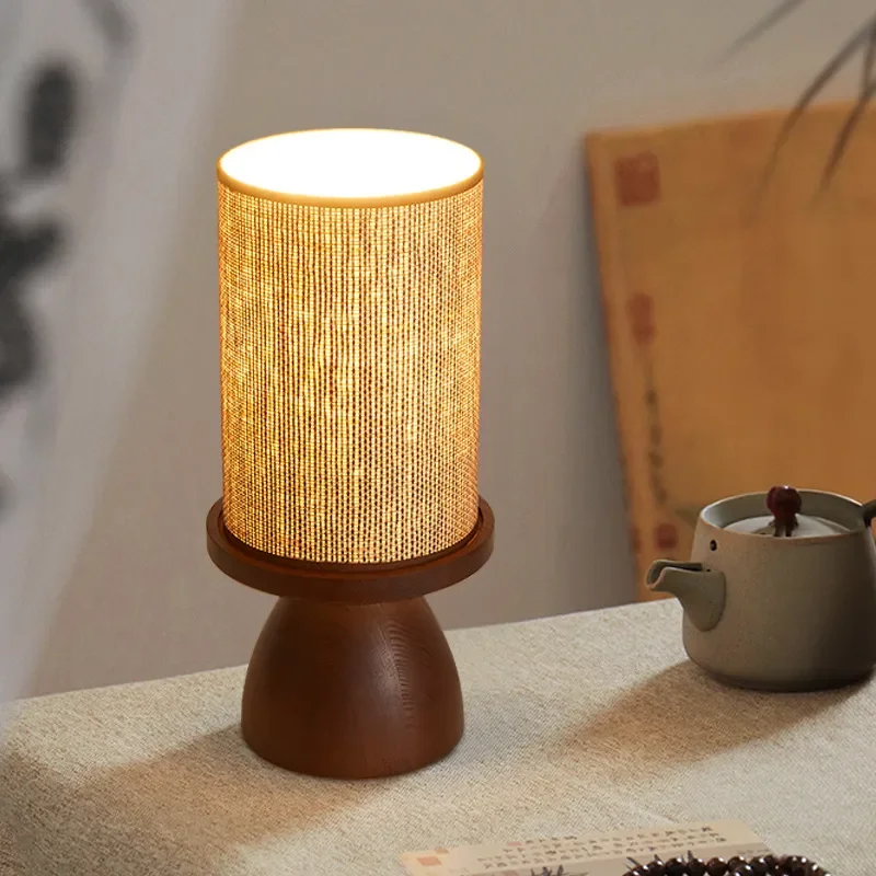 Chinese Zen Table Lamp Solid Wood Bedside Light Retro Oriental Design for Living Room Bedroom Decor Medieval Style Nightstand