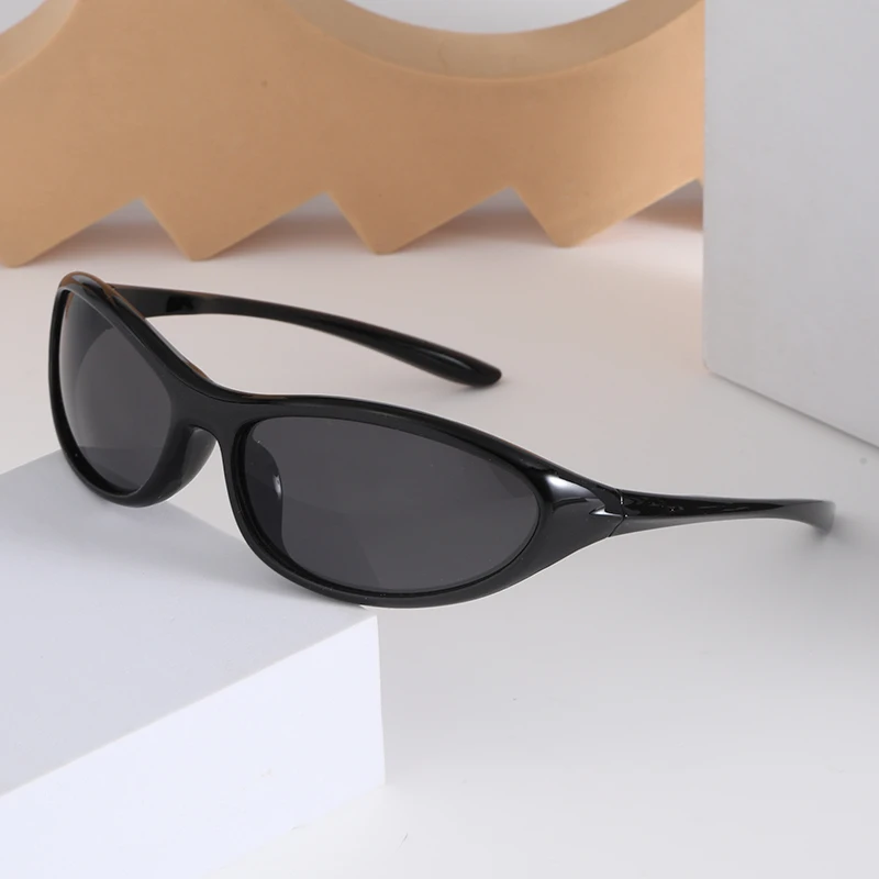 Y2K Punk Sports Sunglasses for Men Women Surround Integrated Sun Glasses Brand Designer Vintage Shades UV400 Punk Fashion Goggle