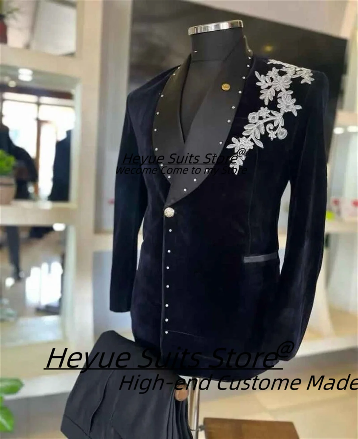 Fashion Appliques  Luxuly Men Suits Customized Velvet Slim Fit Groom Wedding Tuxedos 2 Pieces Sets Male Prom Blazers Ropa Hombre