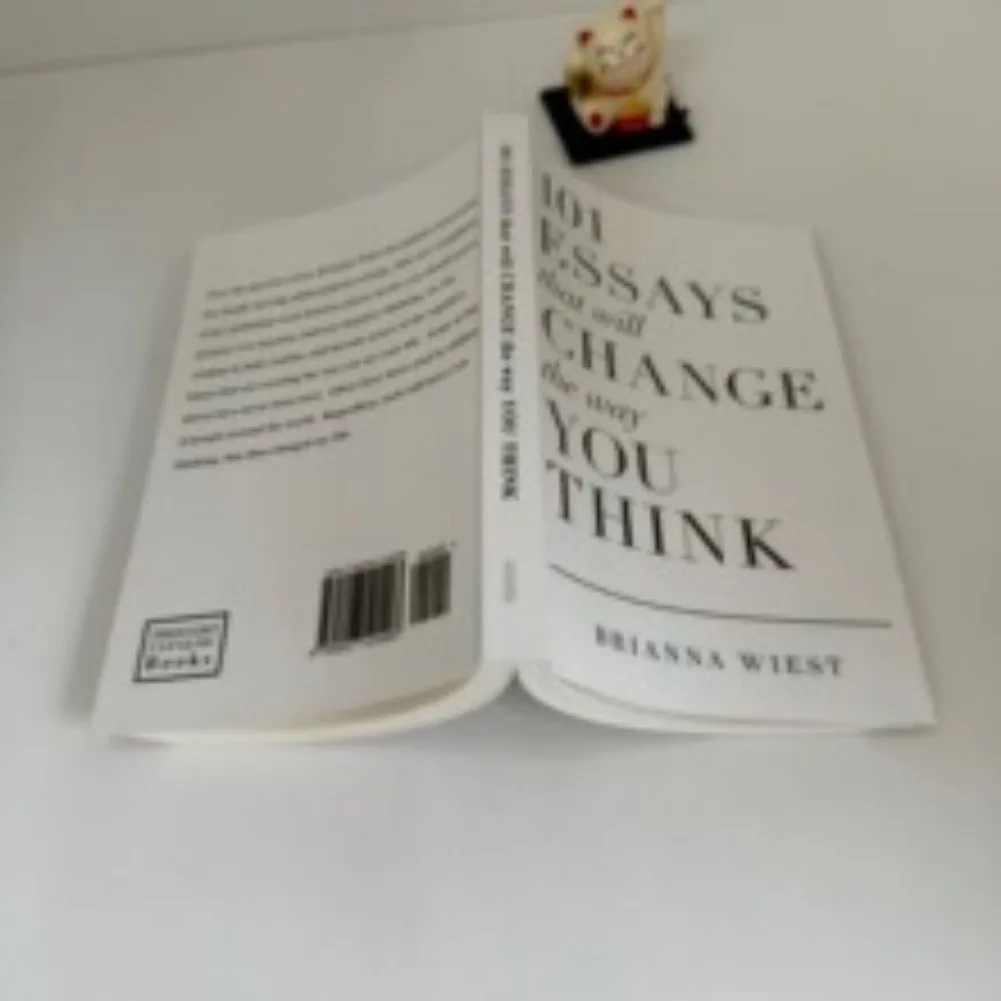 101 Essays That Will Change The Way You Think Paperback English Book