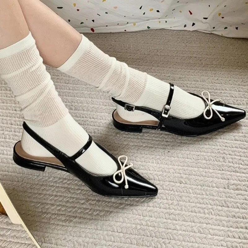 

Сандалии с острым носком и бантом 2024, модная женская обувь на мелкой подошве, летние элегантные тапочки, праздничное платье, кожаная уютная обувь Женская обувь