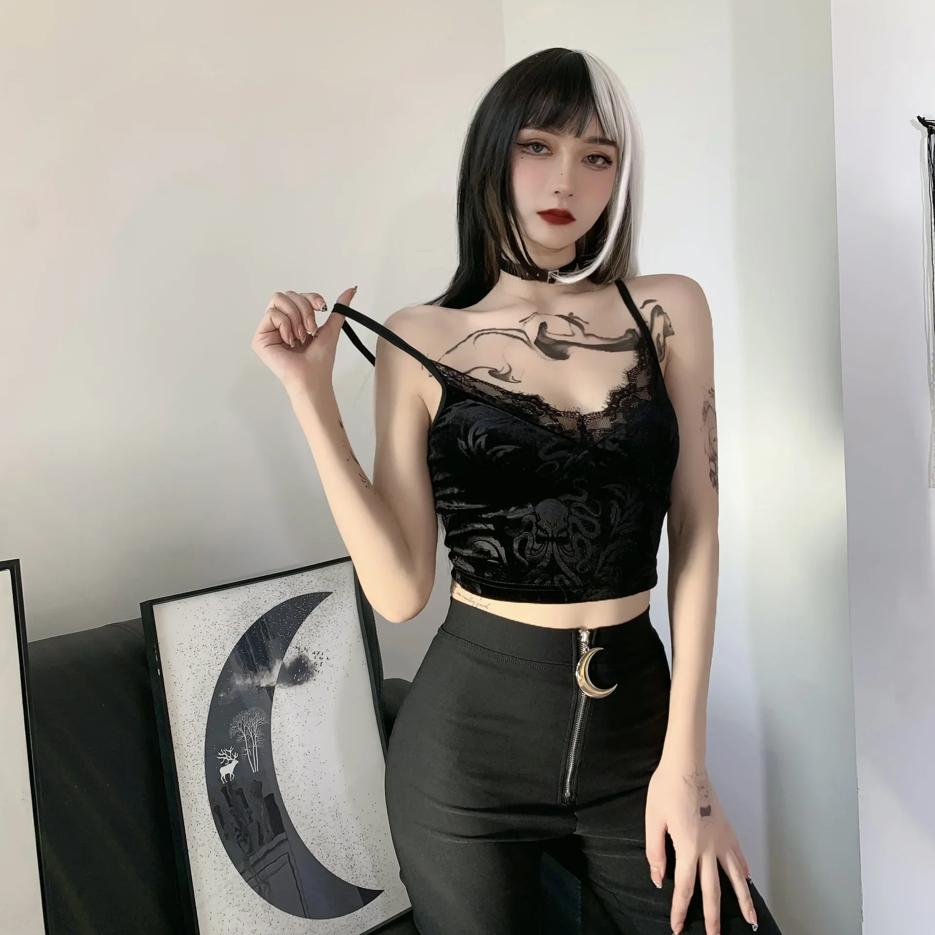 Black tops Vintage Gothic Velvet Black Women Camis Grunge Punk Sexy Lace Trim Bodycon Elegant Backless Emo Streetwear Crop Tops