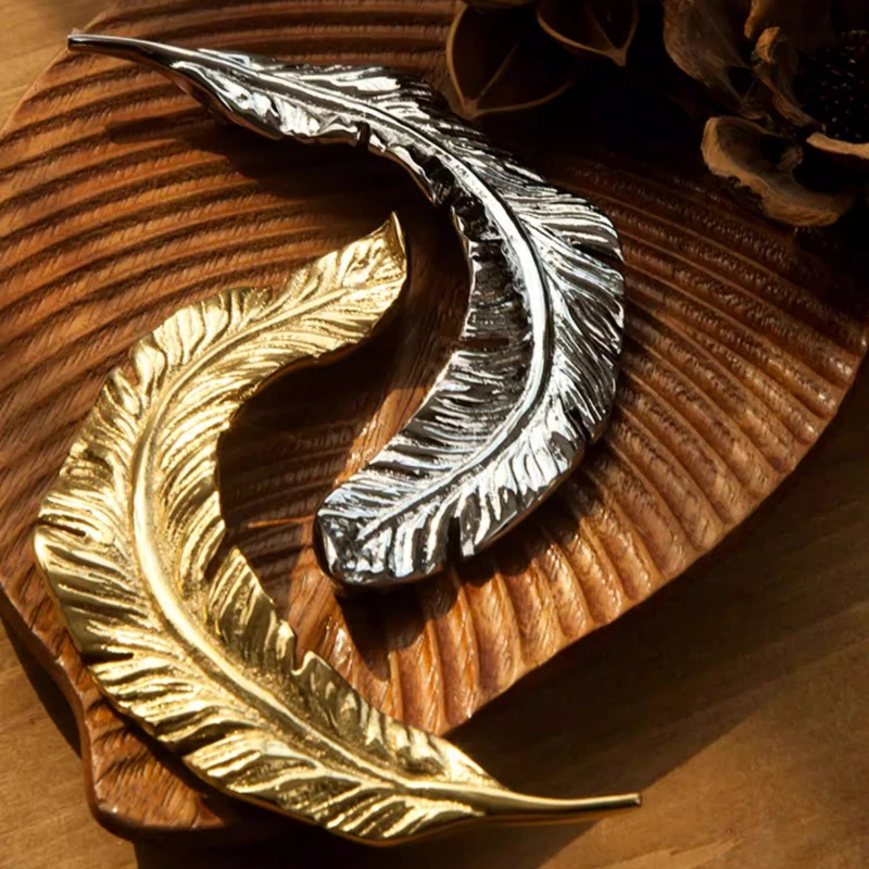 Creative Feather Brass Drawer Pulls Vintage Golden Cabinet Handles for Wardrobe Furniture Hardware Luxury European Antique Decor