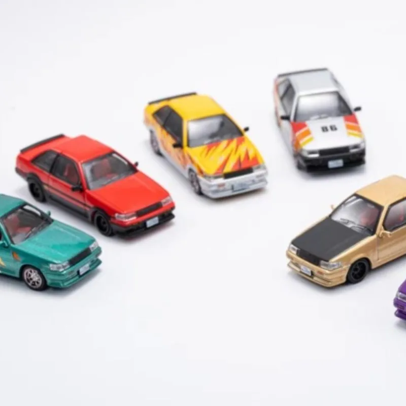 

DCT 1:64 Corolla AE86 Ralink Levin Литая под давлением модель автомобиля