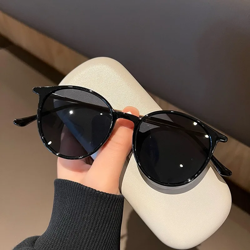 cherry-koko-ultra-light-sunglasses-women's-trendy-champagne-color-small-face-uv-protection-sun-glasses-faionable-eyewear