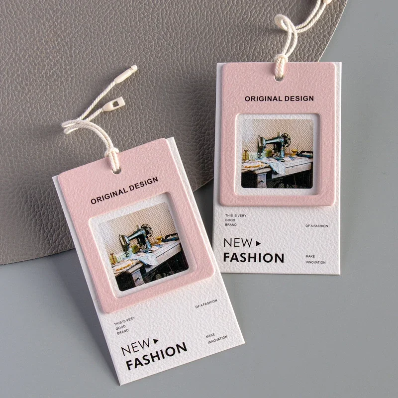 100pcs Clothing Hangtag Custom Logo Women\'s Clothing Trademark Hangtag High-grade Roland Grain Hangtags Cards with Strings