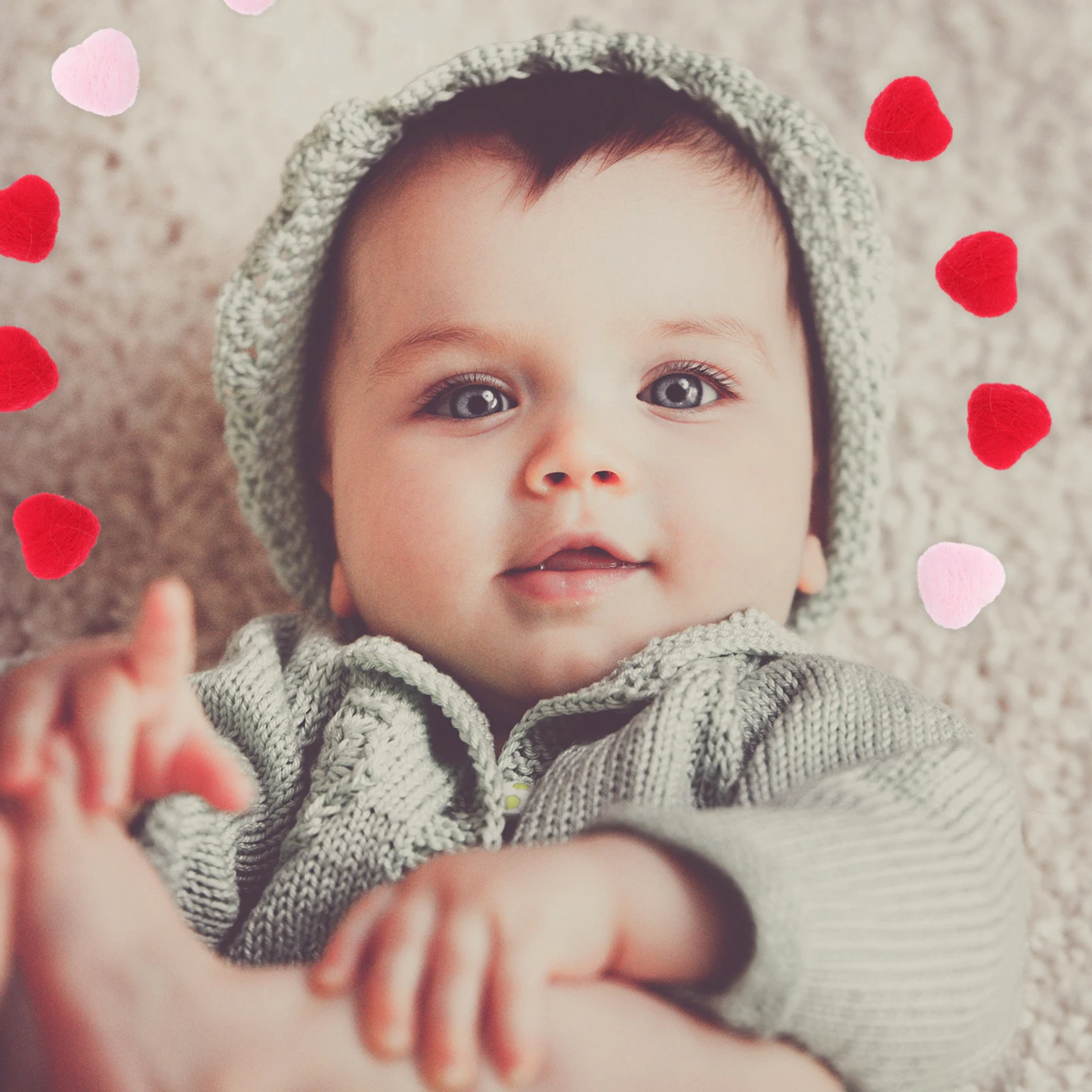 

24Pcs Baby Photography Heart Craft Wool Felt Hearts Small Colorful Felt Decorations Perfect for DIY Crafts Gifts