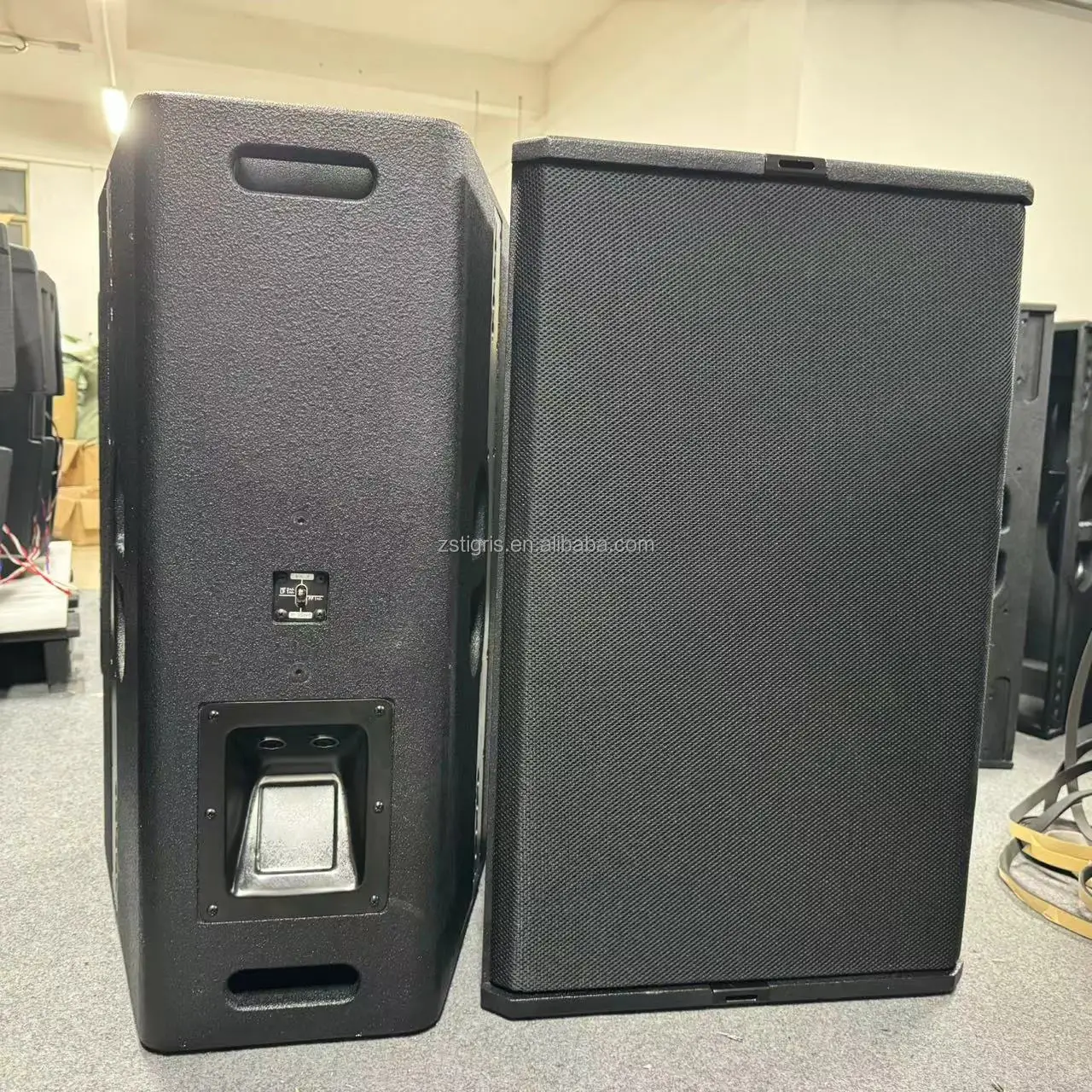 T24N Hot Professional Speaker 1400W Dual 12'' Powerful Stage Dj pa System Audio Active/Passive Stage Speakers