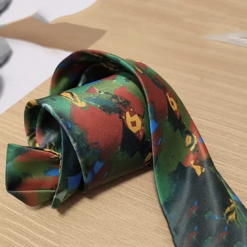 Spiel Disco Elysium Harrier Du Bois Schreckliche Krawatte Cosplay-Krawatte Unisex Lässige Bedruckte Krawatte Halloween-Kostüm-Accessoires – Detail 6