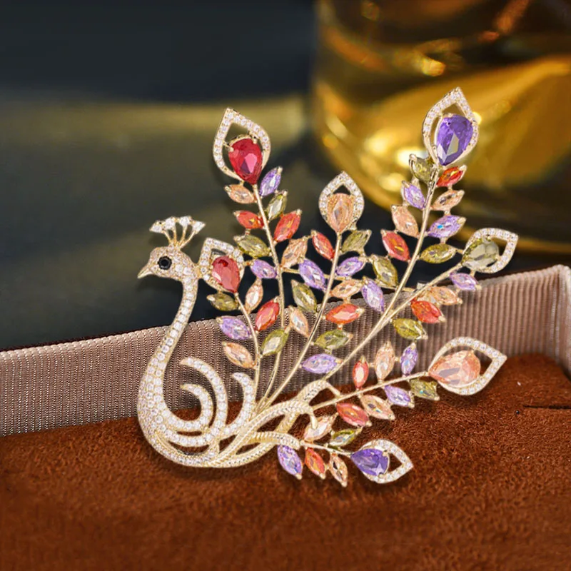 OKILY High-end Luxury Colored Zircon Peacock Open Screen Brooch Delicate Animal Corsage for Woman and Man Clothings Xmas Broche