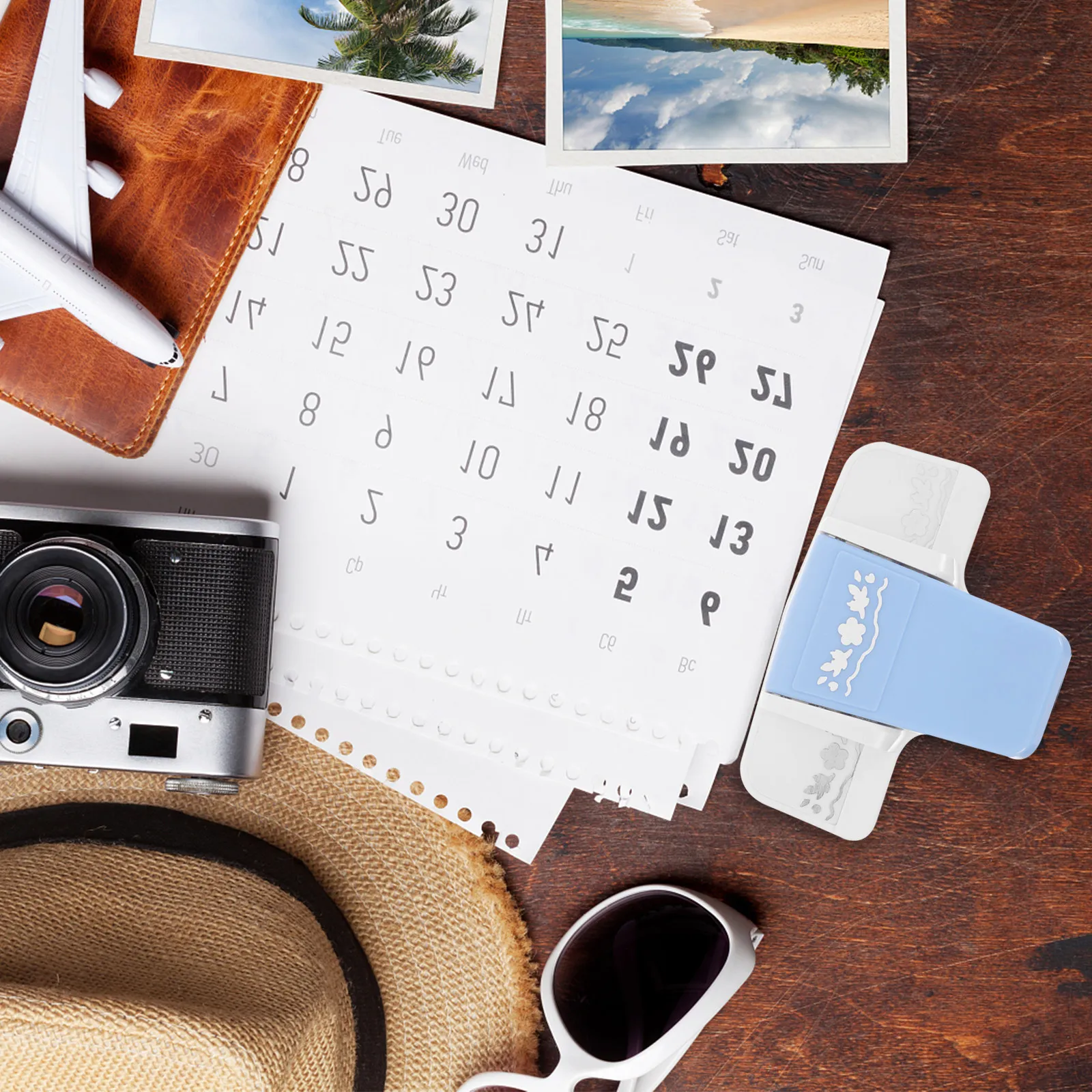 

Ручной дырокол для бумаги, прочный пластиковый инструмент для рукоделия, скрапбукинга, изготовления открыток, многоразовый.