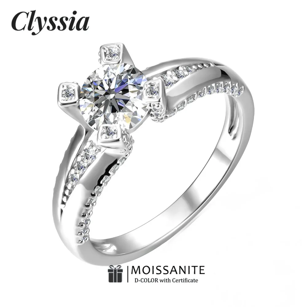 

CLYSSIA 4 Claws D Color VVS1 Round Cut Moissanite Ring Thanksgiving Engagement Fine Jewelry for Couples Premium Wedding Band