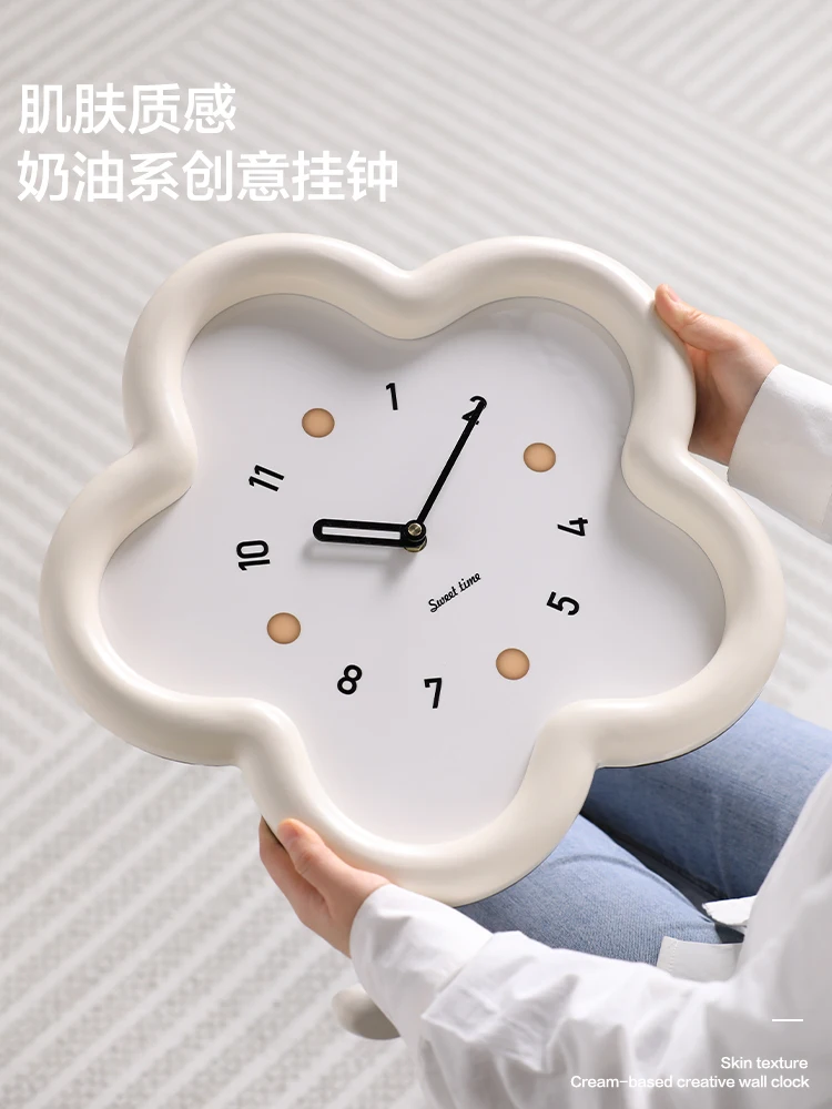 2023 New Cream Wall Clocks for Home Living Room Wall Mounted Watch Simplicity and Atmosphere Clock Silence Modern Internet Celeb