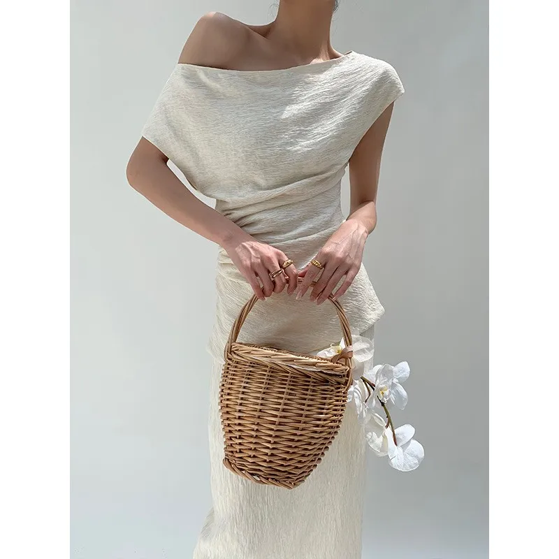 

Новый асимметричный комплект из юбки и топа 2025 года: женский прямой юбка-труба и топ, летний модный комплект средней длины, однотонный