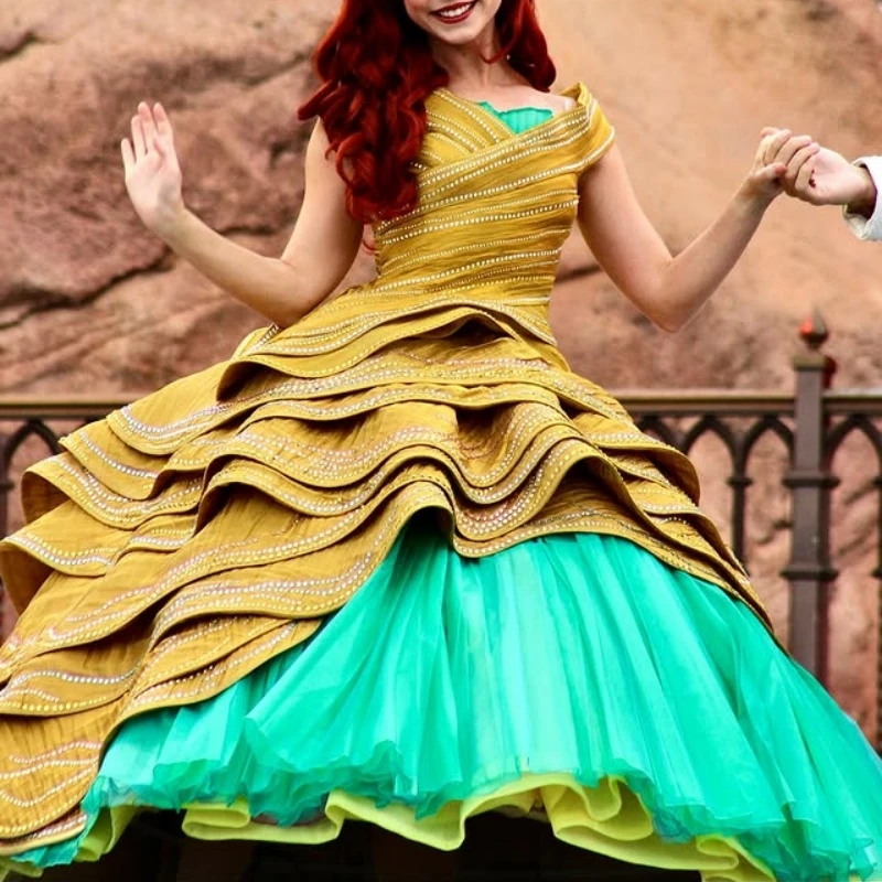 

Блестящие желтые платья Quinceanera по индивидуальному заказу с открытыми плечами, блестящая аппликация, многослойное тюлевое платье с длинным хвостом, Vestido 15, Quinceanera