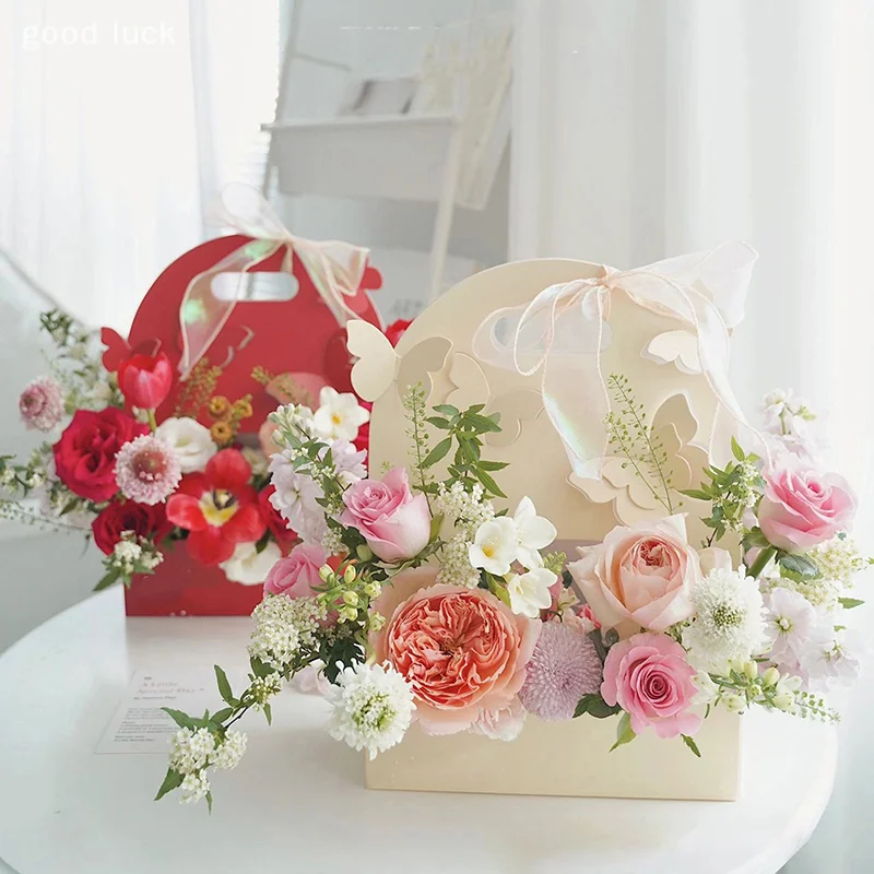 Boîte à fleurs papillon, panier de fleurs à main, boîte à fleurs en papier, sac d'arrangement floral, boîte-cadeau d'emballage de fleurs