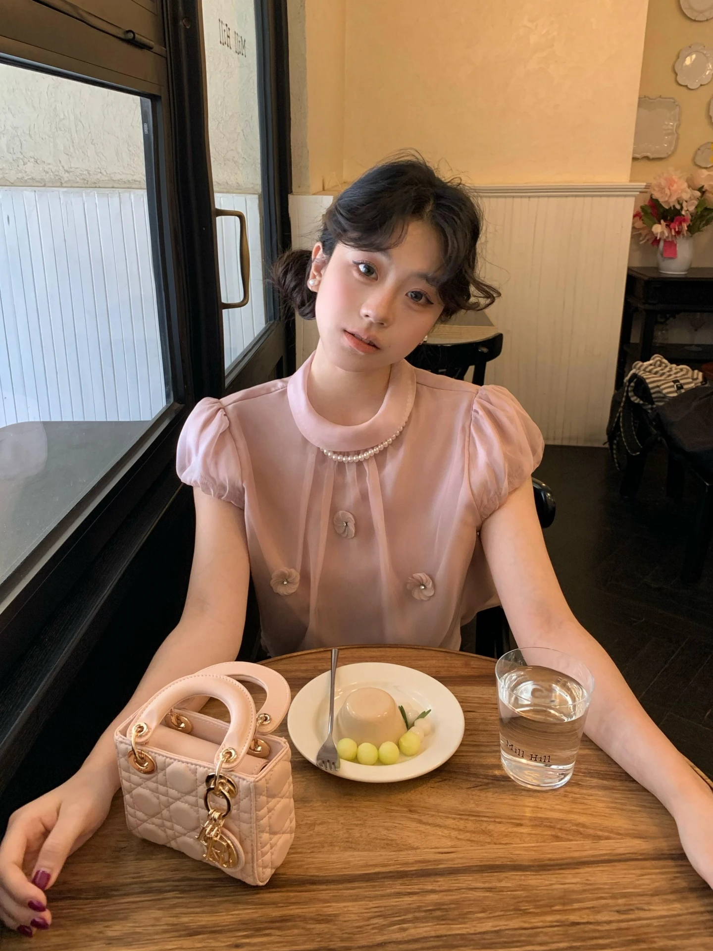 

Женская летняя блузка Moby Nana с воротником-стойкой, жемчужными пуговицами и цветочным узором, в нежном французском стиле, свободного кроя, из полиэфирного волокна