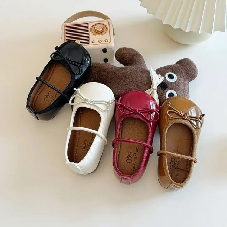

Girls Soft Bottom Patent Leather Shoes Spring New Style French Princess Mary Jane Flats Kids Footwear Comfortable Leather Shoes