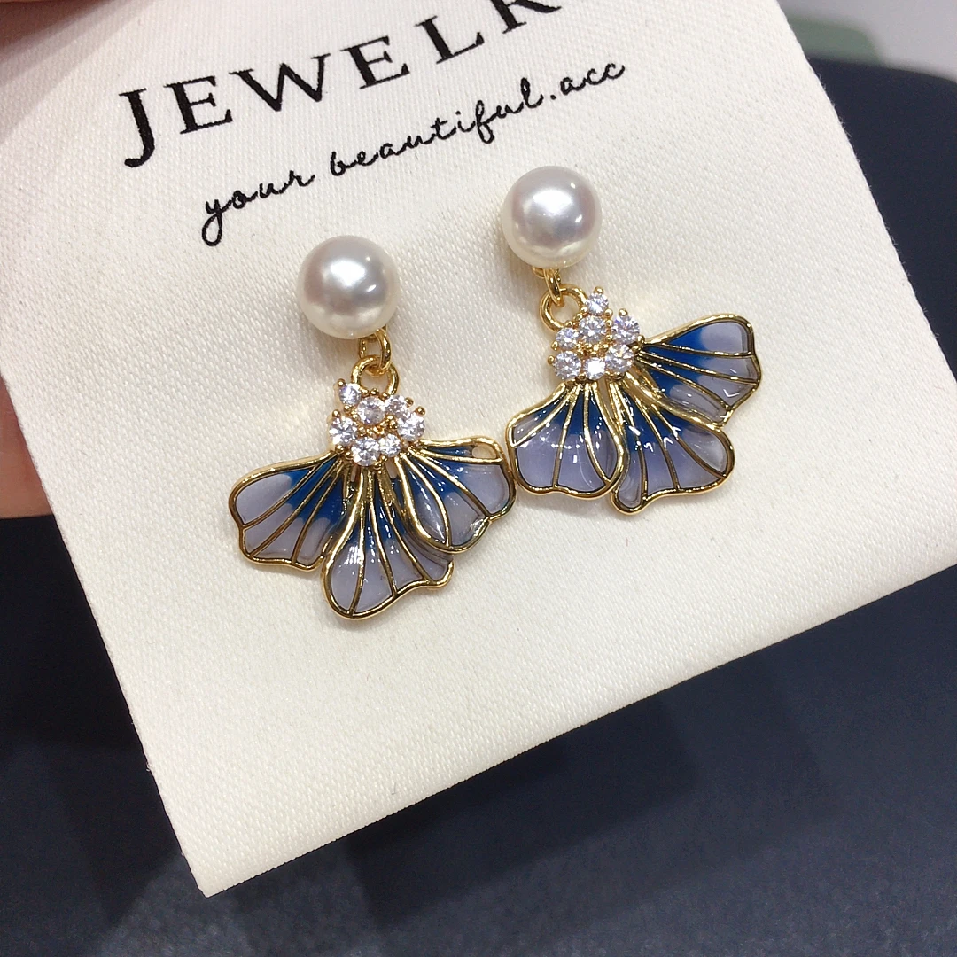 ZHBORUINI Freshwater Pearl Earrings 6.5-7mm Retro Gradient Blue Iris Zircon Fashion Jewelry Hollow out Design Beautiful Gifts