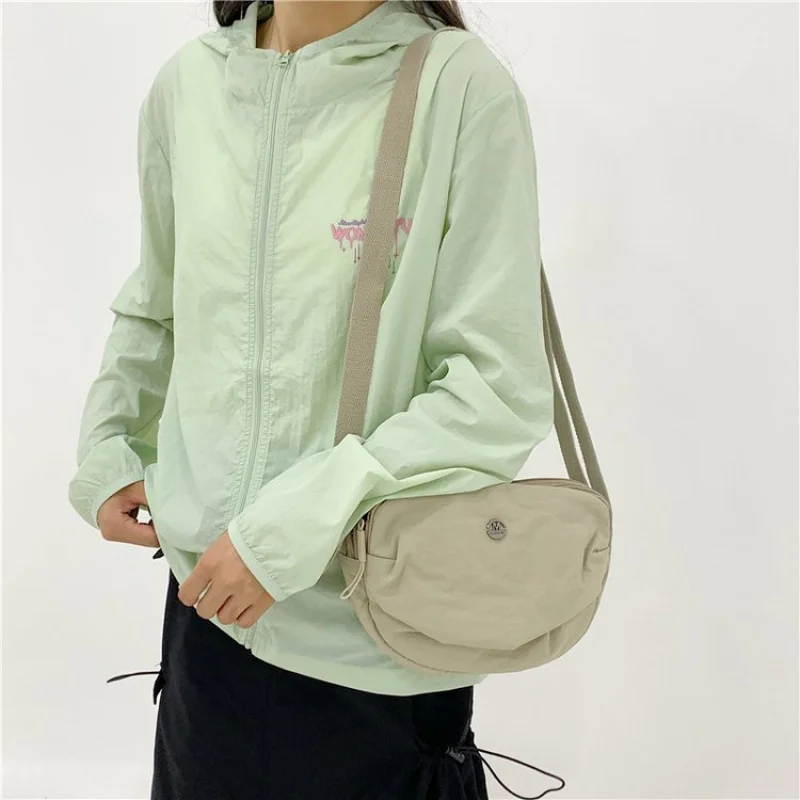 

Fashionable Denim Crossbody Bag Women RFID Blocking Pocket Embossed Detail Lightweight Waterproof Best-Selling Casual Bag​