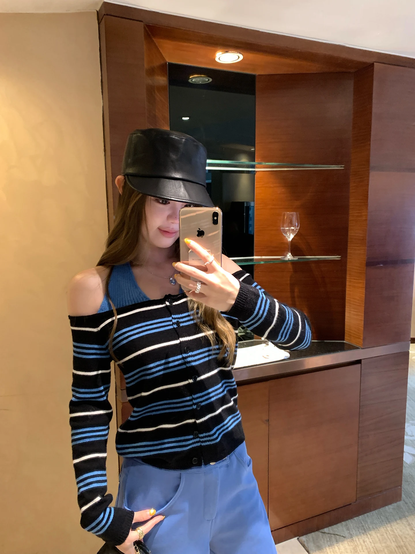 

ANNE OP Korean Sle Long Sve Striped Color Blo Knitted Sweater Women Spring Ele Ne Hanging irt Girl's Faion