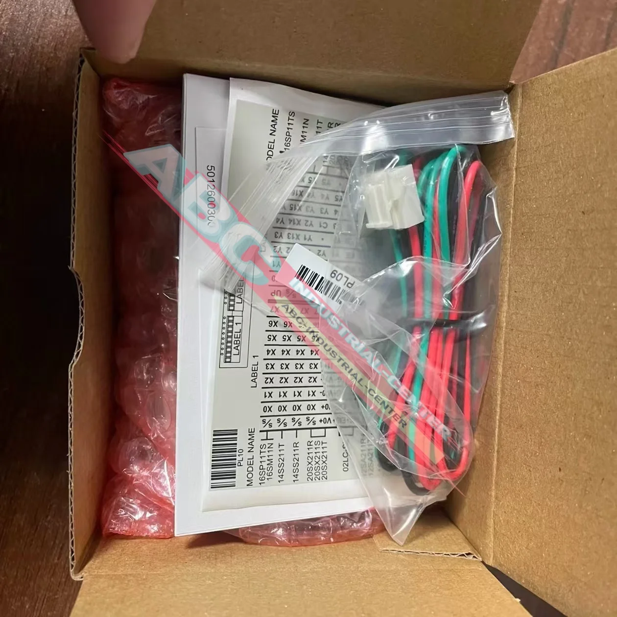 새로운 DVP16EC00T3 DVP16ES200R PLC 모듈