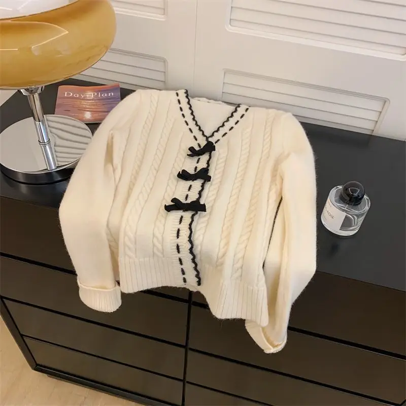 Women\'s White Cardigan Knitted Sweater Harajuku Aesthetic Y2k Long Sleeve Bow Sweaters Fashion Vintage 2000s Clothes 2024 Autumn