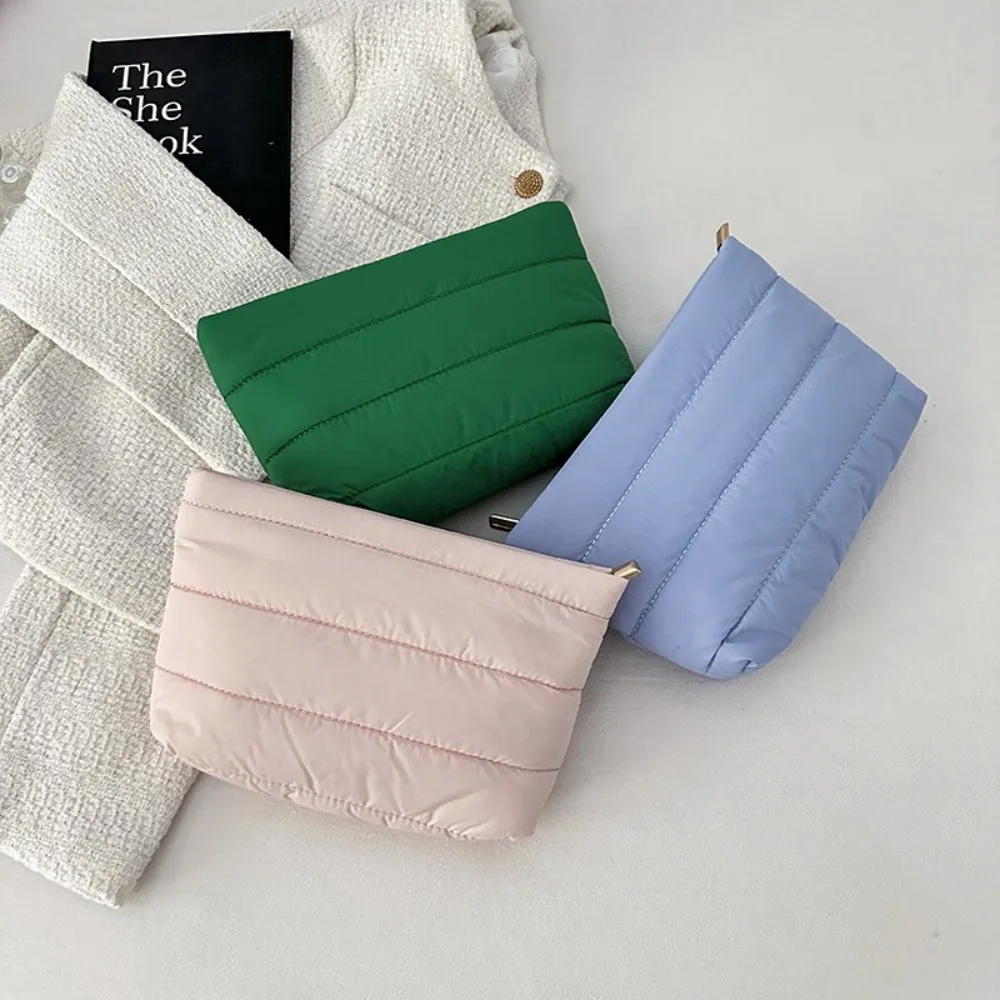 Casual Quilted Makeup Bag Solid Color Large Capacity Travel Toiletry Bag Zipper Puffy Padded Women Cosmetic Organizer Bag