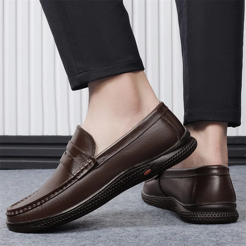 Luxury Brand Loafers Men Slip-on Brown Formal Business Leather Shoes British Style Men Shoes Fashion Thick Bottom Wedding Shoes