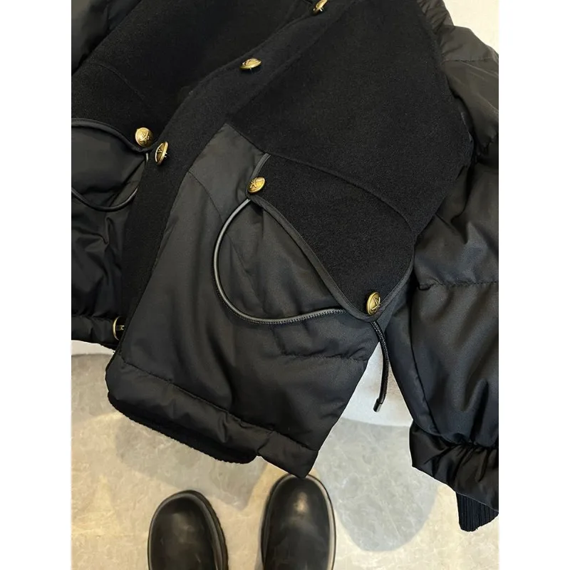 婦人服黒厚手スプライシング黒金ダウン綿服婦人冬薄手高級版見栄えの良いコート