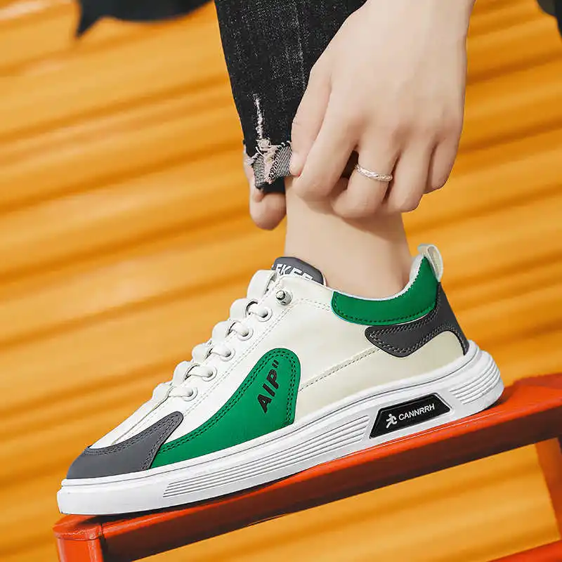 الطريق مع العلاقات تصميم أحذية رياضية المنسوجة أحذية نسائية مقاسات كبيرة أحذية فضية رياضية محمولة عالية التقنية تتجه العلامات التجارية السعر