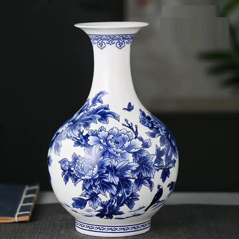 Elegant Jingdezhen Blue and White Porcelain Vases Fine Bone China Vase Peony Decorated High Quality Ceramic Vase