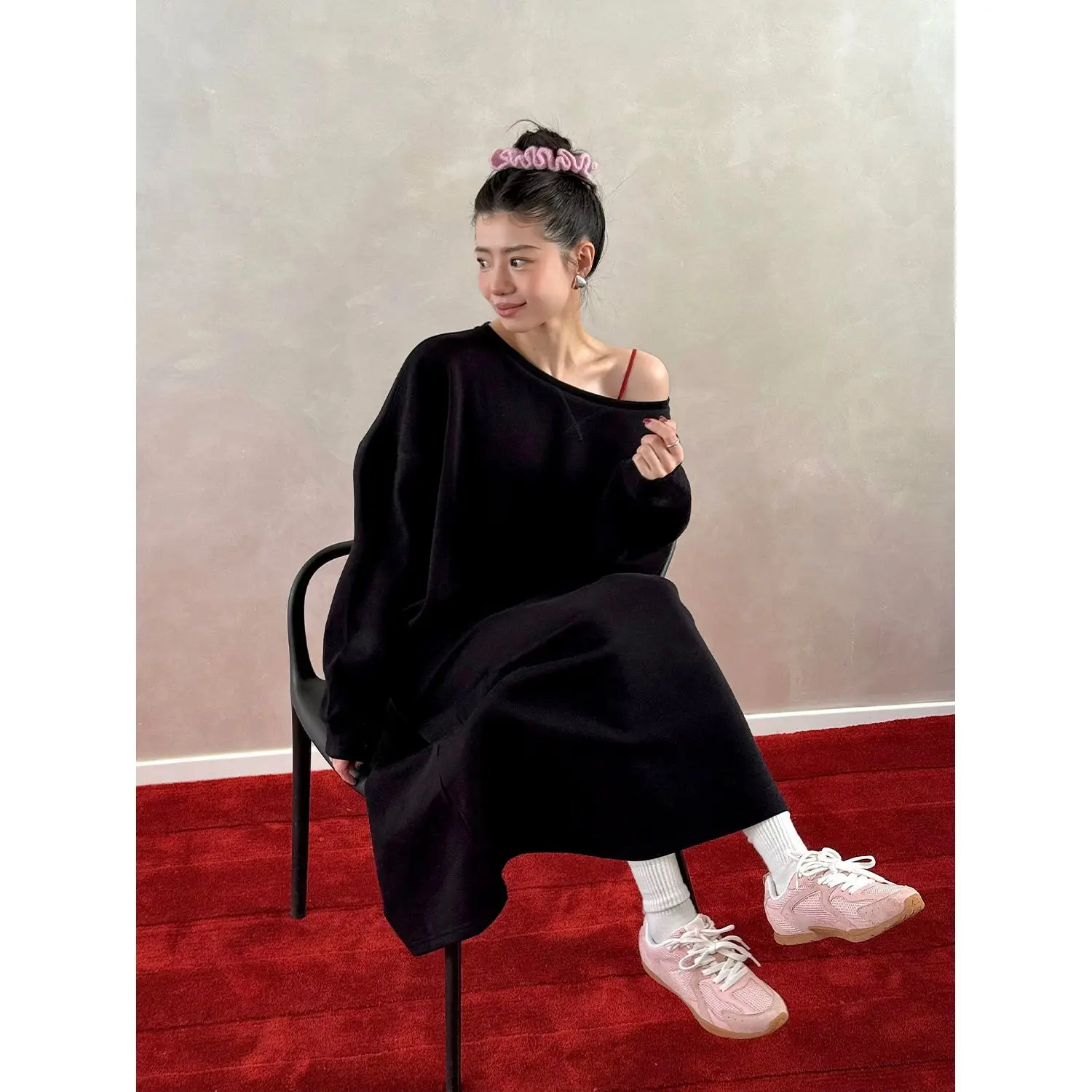 

Футболка с открытыми плечами, женская альтернативная одежда, повседневная модная одежда для отдыха, простой базовый женский топ из хлопка, стандартный крой