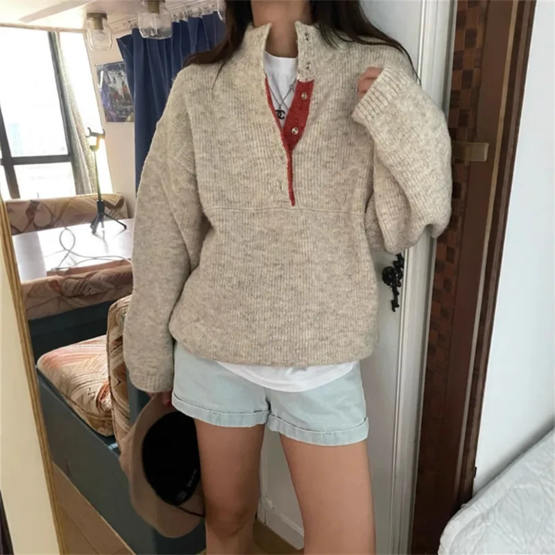 

Casual Collar-Stand Knitted Pullover in Two-Tone Stylish Buttoned Warm Sweater Chic Autumn/Winter Women's Tops New Loose Sweater