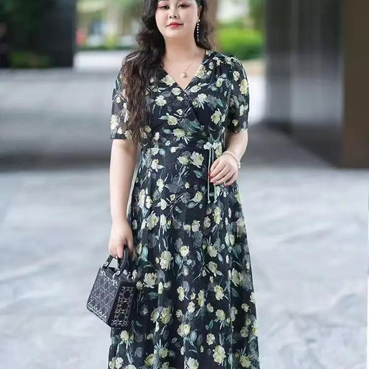 ชุดเดรสฤดูร้อนพิมพ์ลายฝรั่งเศสหรูหรากระชับสัดส่วนเอวชุดเดรสแขนสั้นลายดอกไม้