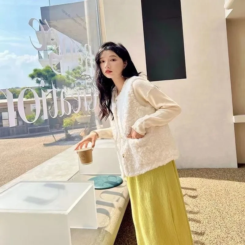 

Осень-зима 2022, новый жилет из овечьей шерсти с круглым вырезом, женская теплая толстая куртка без рукавов, женский повседневный короткий жилет, топ