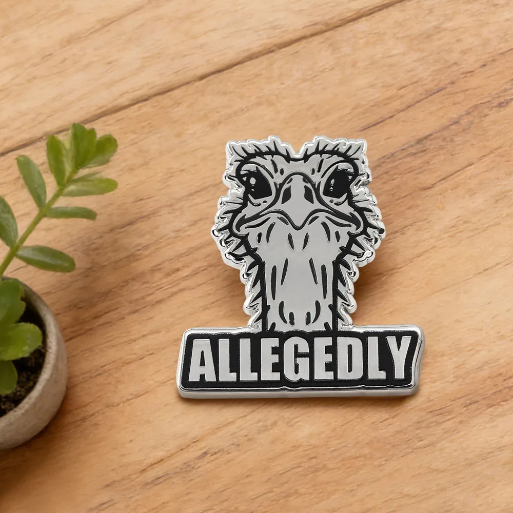 Lustige Straußenkopf-Brosche, angeblich mit Text, klassisches Comedy-Accessoire, Metall-Reversnadel, humorvolles, personalisiertes Accessoire, Geschenk – Detail 4