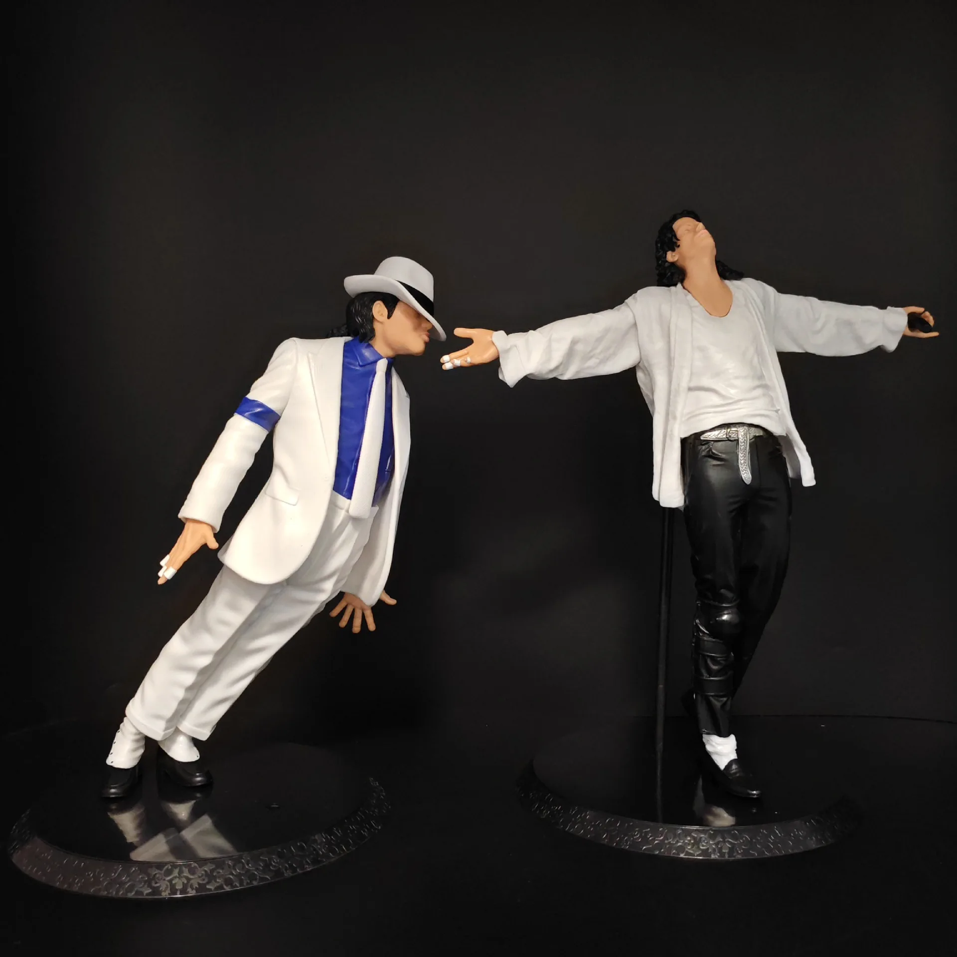 Figurine Michael Jackson, plusieurs poses de performance classiques, posture anti-gravité, modèle en PVC, ornement de bureau, cadeau pour les fans
