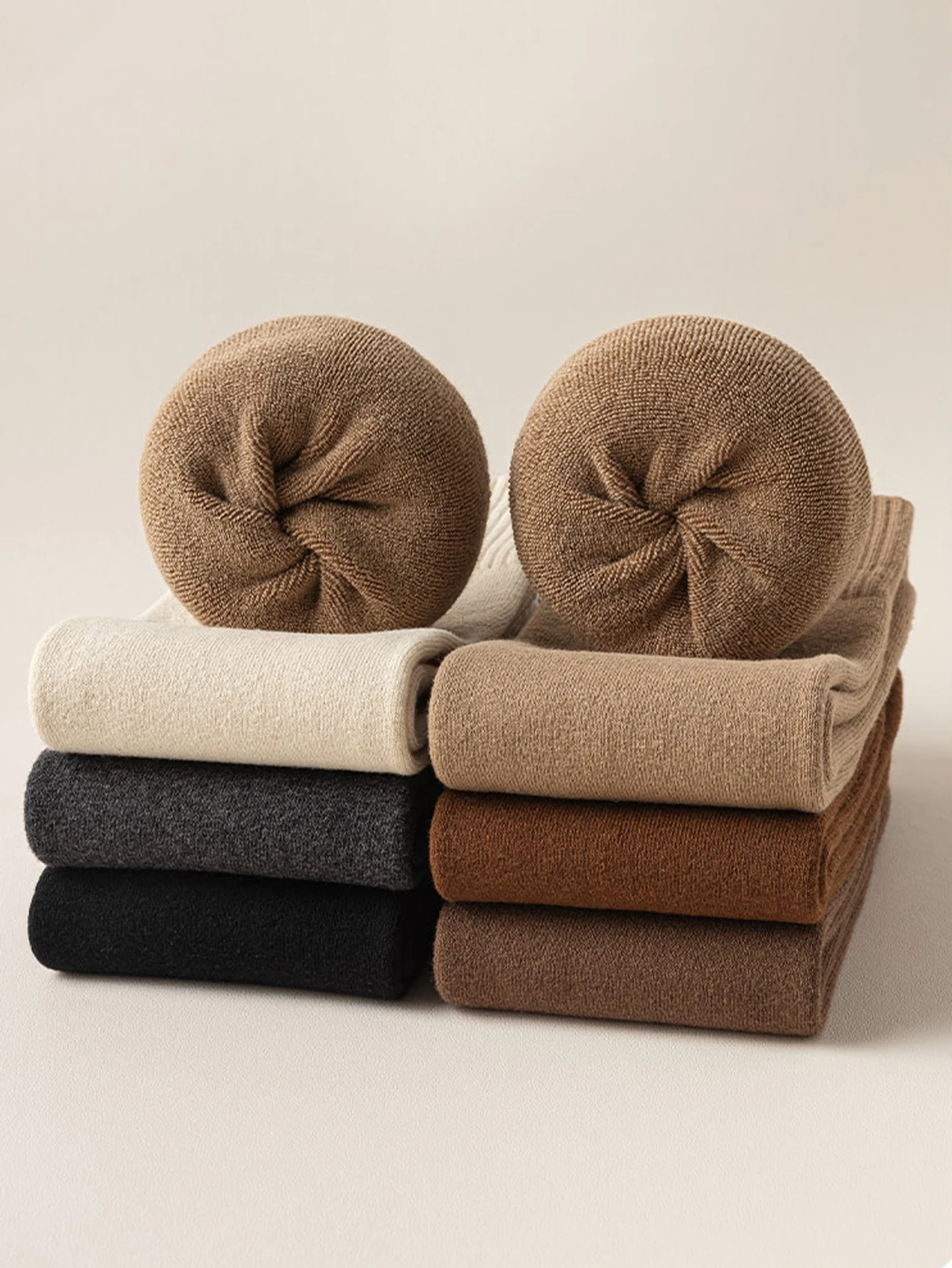 1/2/3/4 أزواج من الجوارب الرجالية السميكة والدافئة التي تصل إلى الركبة