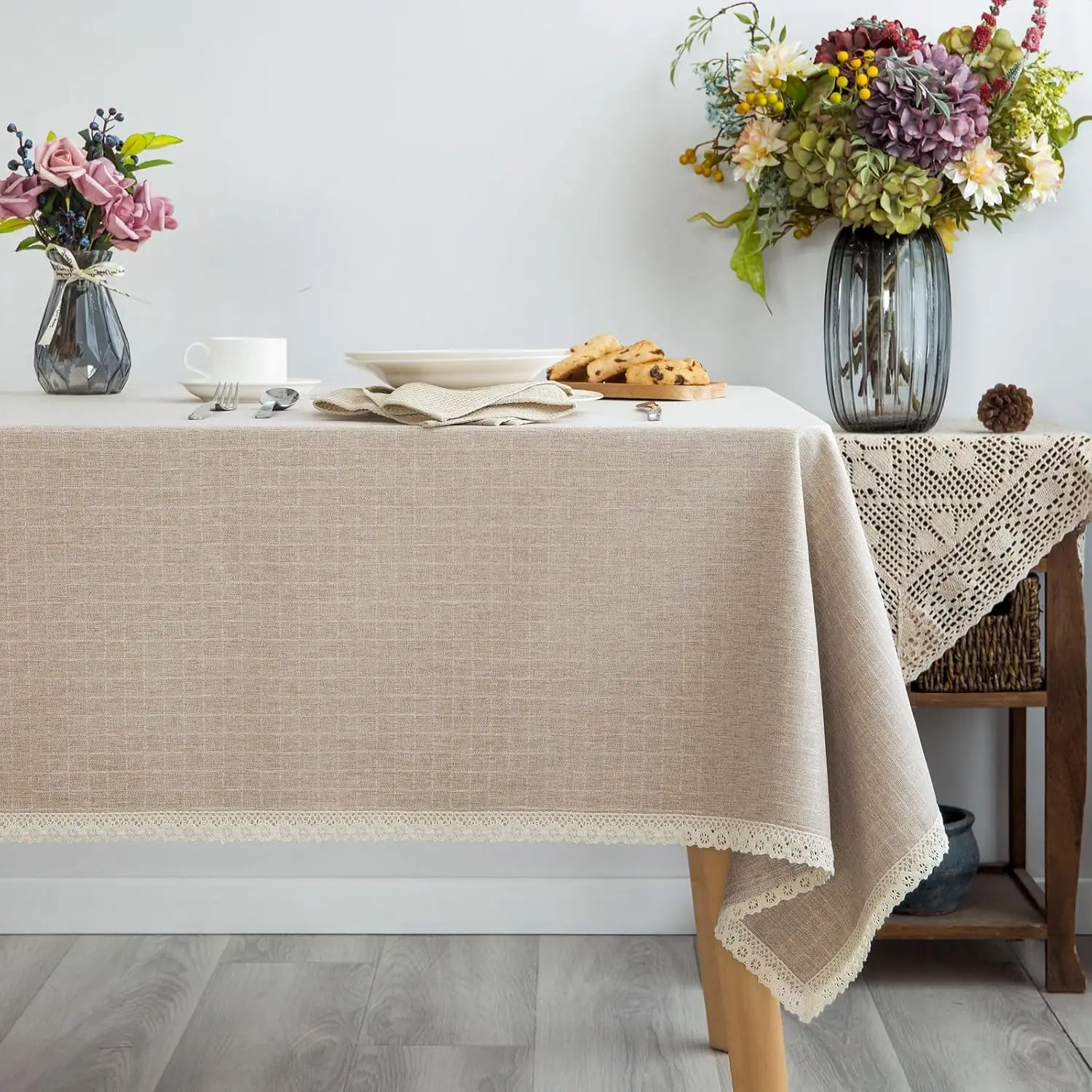 

Lace Trim Tablecloth Linen-Look Textured Rustic Style Machine Washable Solid Heavy Weight Rectangle/Oblong Table Cloth C