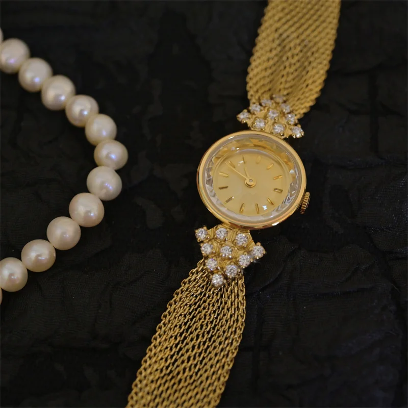 

Retro High-value Women's 2025 New Genuine Light Niche Retro High-end Quartz Watch