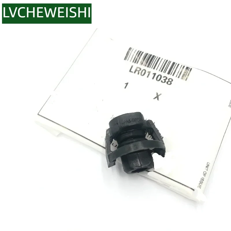 

3.0L V6 5.0L V8 COOLANT PIPE PLUG DRAIN HOSE CONNECTOR FOR NEW DISCOVERY LR4 RANGE ROVER 2010-2012 RR SPORT 2014- VELAR LR011038