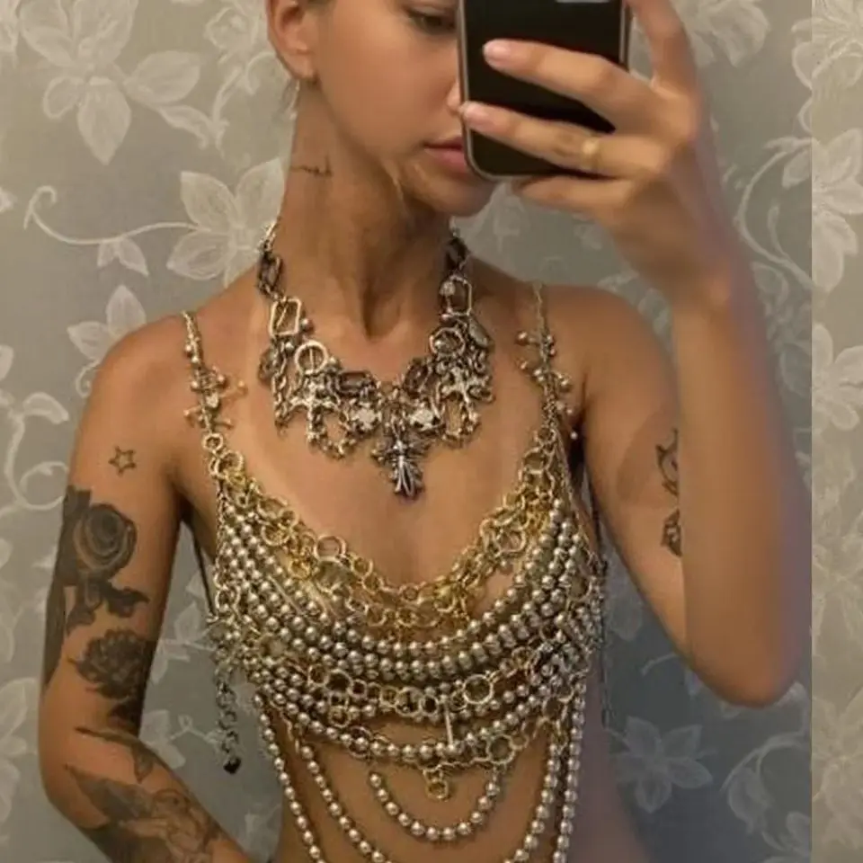 ヨーロッパ＆アメリカのホットガールズ スパークリングダイヤモンドボディチェーン 多層手作りコリエネックレス セクシーな音楽祭衣装