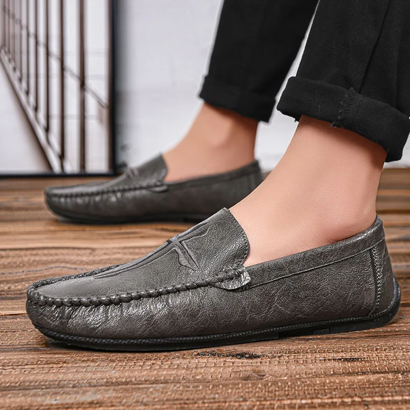 Zapatos informales de cuero para hombre, mocasín marrón clásico, estilo de diseño de moda, uso diario, oficina, conducción al aire libre, ocio, caminar, adulto