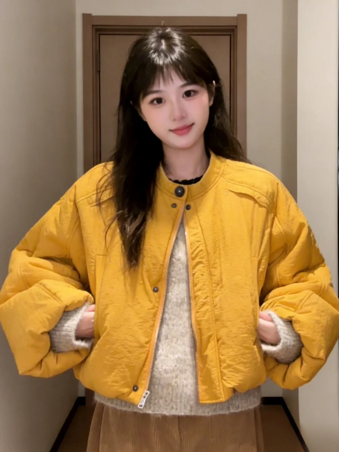 

Модная утепленная хлопковая куртка в корейском стиле с круглым вырезом, женская, желто-оранжевого цвета, зимняя новинка, универсальная верхняя одежда