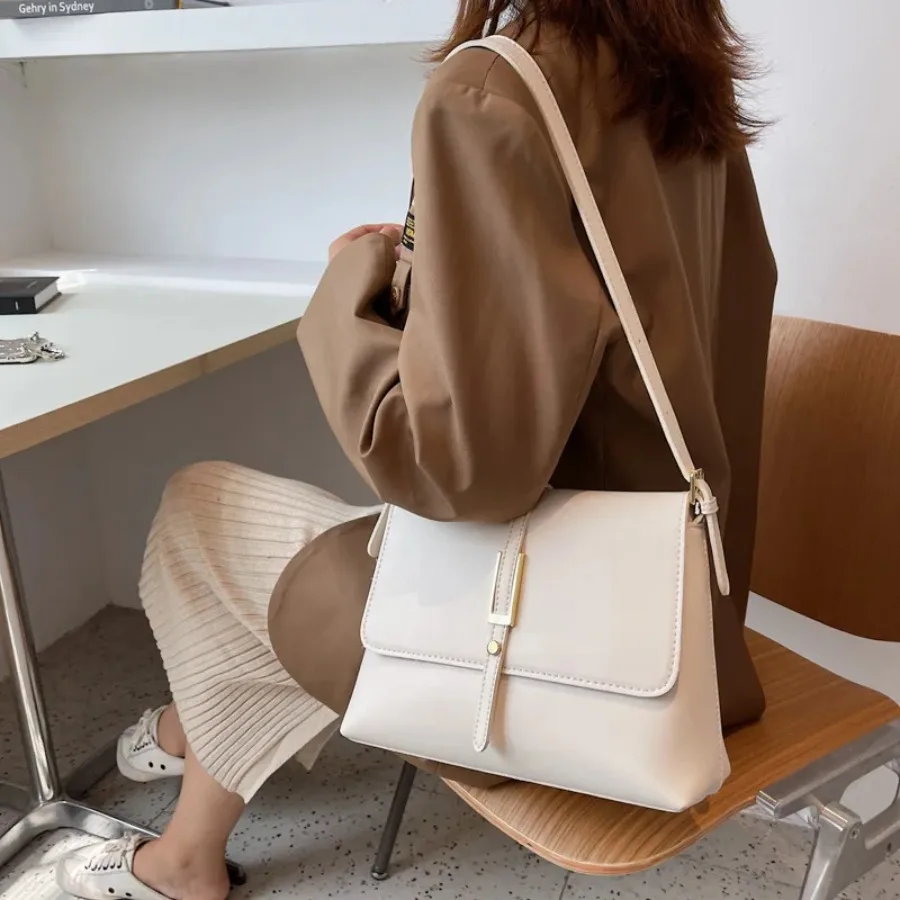 

Summer new fashion popular casual simple tide temperament shoulder retro underarm bag commuting generous crossbody female bag