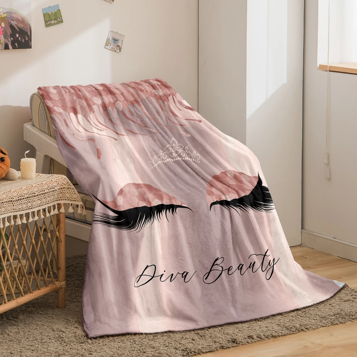 1pc Pink Eyelash Crown Print Flannel Blanket,Soft Cozy,For Travel Sofa Bed Home Decor,Birthday Gift For Teen Adult and Kid